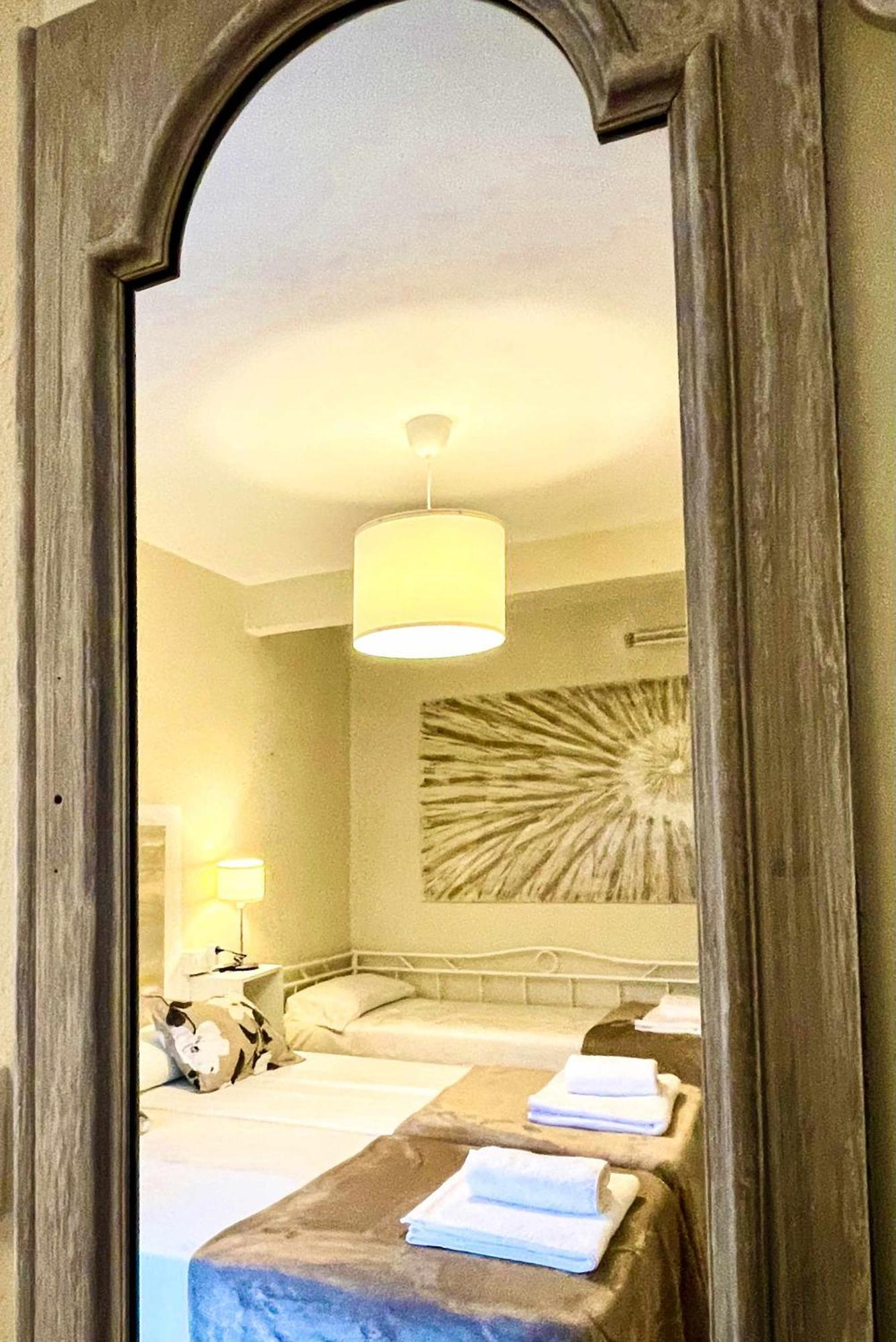 Oak Apartment Leon Bagian luar foto