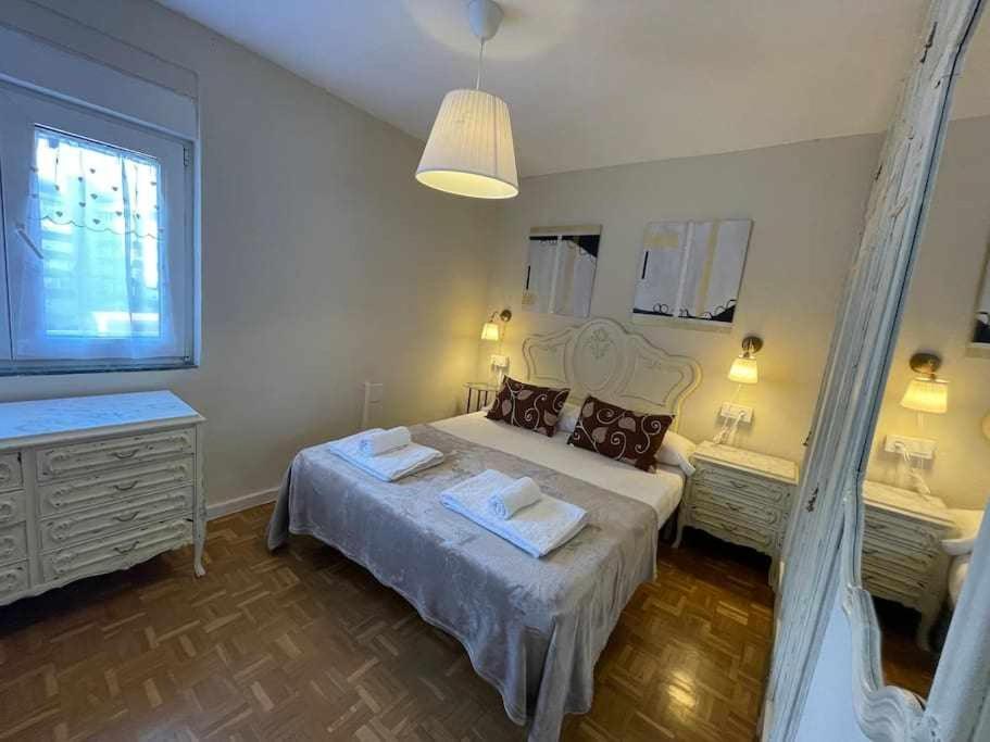 Oak Apartment Leon Bagian luar foto